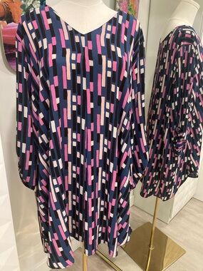 bobeau Navy Geometric Tunic with Pink and White Blocks
